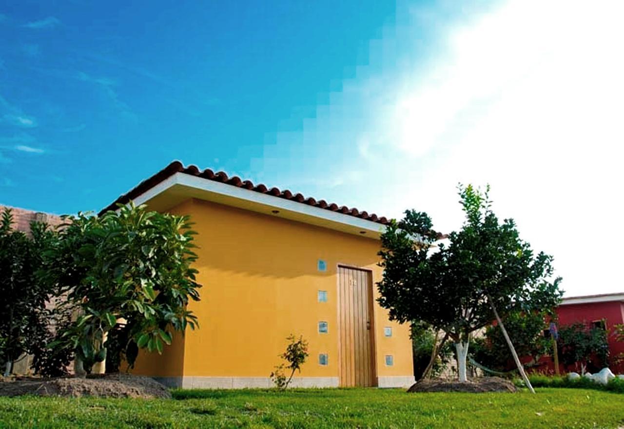 Hotel Villa Kitzia Huacho Exterior photo